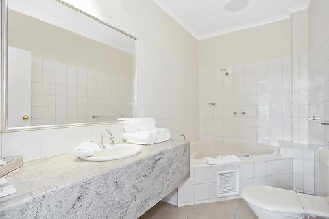 Quality Inn & Suites The Menzies - Accommodation Coffs Harbour 31