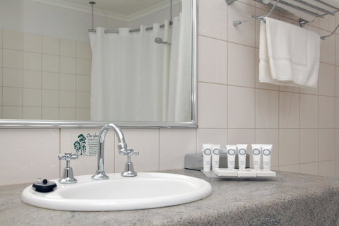 Quality Inn & Suites The Menzies - Accommodation Coffs Harbour 41