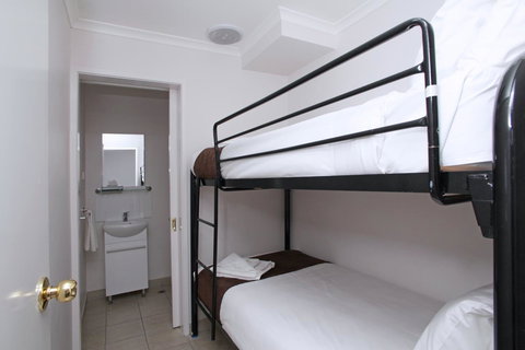 Quality Inn & Suites The Menzies - Accommodation Coffs Harbour 27