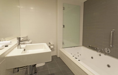 Causeway 353 Hotel - Accommodation Coffs Harbour 29
