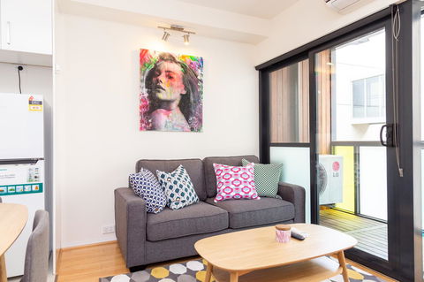 Canvas Suites On Russell Place - Accommodation Coffs Harbour 17