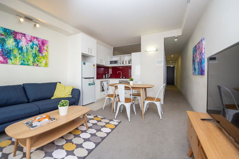 Canvas Suites On Russell Place - Accommodation Coffs Harbour 6