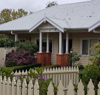 Healesville House - Fig Tree House - Accommodation Coffs Harbour