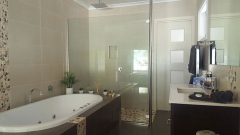 Abbys Cottages Bright - Accommodation Coffs Harbour 35