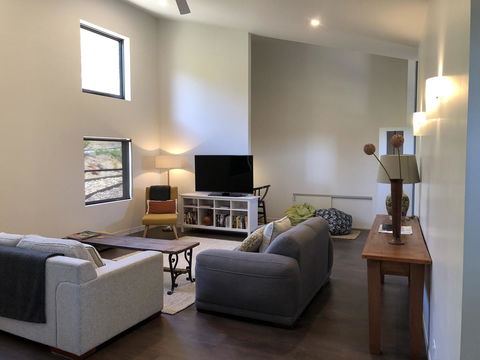 Saje\'s House & Pod - Accommodation Coffs Harbour 0