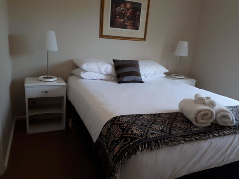On The Banks - Accommodation Coffs Harbour 6