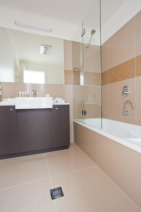 Bairnsdale International - Accommodation Coffs Harbour 4