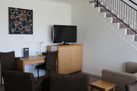 Bairnsdale International - Accommodation Coffs Harbour 29