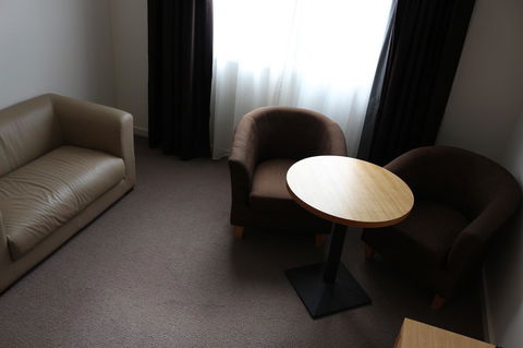 Bairnsdale International - Accommodation Coffs Harbour 2