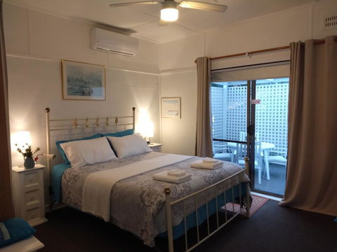 The Boathouse A 3 Bedroom House - Accommodation Coffs Harbour 1