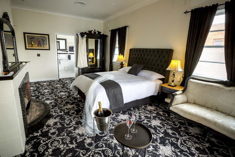 The Commercial Boutique Hotel - Accommodation Coffs Harbour 0