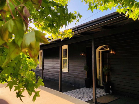 The Dudley Boutique Hotel - Accommodation Coffs Harbour 1