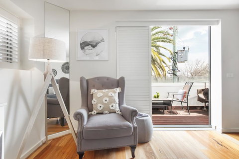 The Jetty Apartment By Ready Set Host - Accommodation Coffs Harbour 1