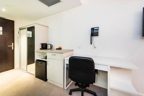 The Nest - Bright Space On Newcastle St With Roof Terrace - Accommodation Coffs Harbour 1