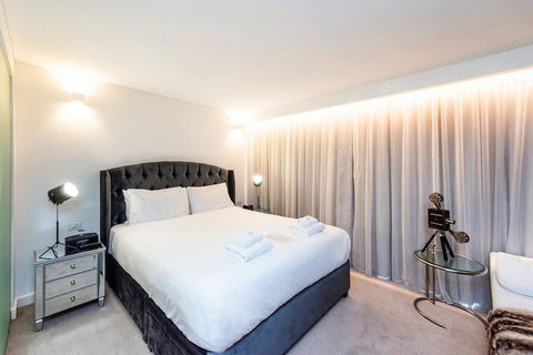 The Nest - Hollywood Style Space With Roof Terrace - Accommodation Coffs Harbour 0