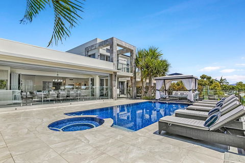 The Park House - Accommodation Coffs Harbour 0
