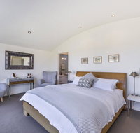 The Quarter Deck - Accommodation Coffs Harbour