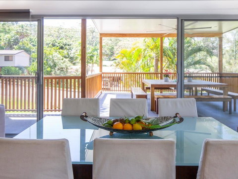 The Royal Cuban - Accommodation Coffs Harbour 0