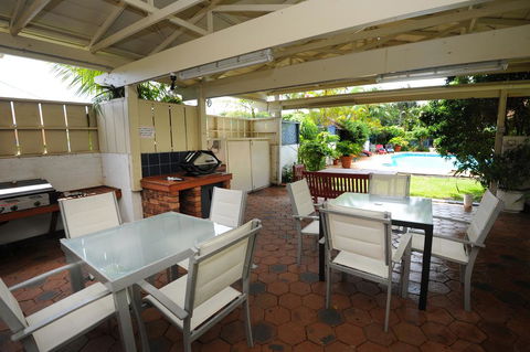 The Tahitian Holiday Apartments - Accommodation Coffs Harbour 2