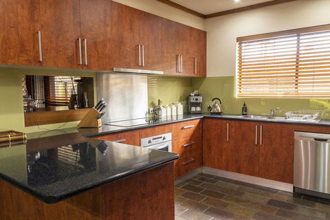 The Townhouse - Accommodation Coffs Harbour 2