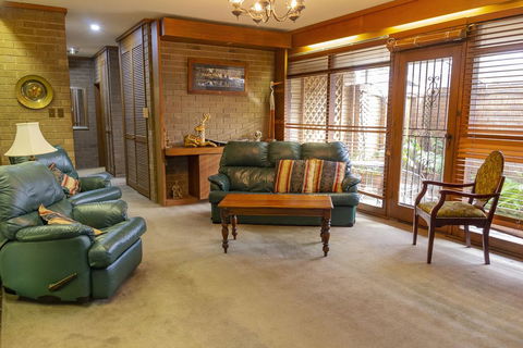 The Townhouse - Accommodation Coffs Harbour 1