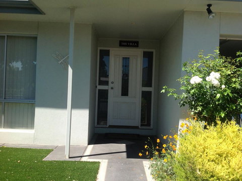 The Villa Kyabram - Accommodation Coffs Harbour 1