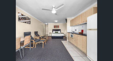 The Wellington Apartment Hotel - Accommodation Coffs Harbour 2