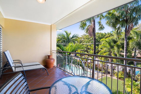 The York Beachfront Holiday Apartments - Accommodation Coffs Harbour 2