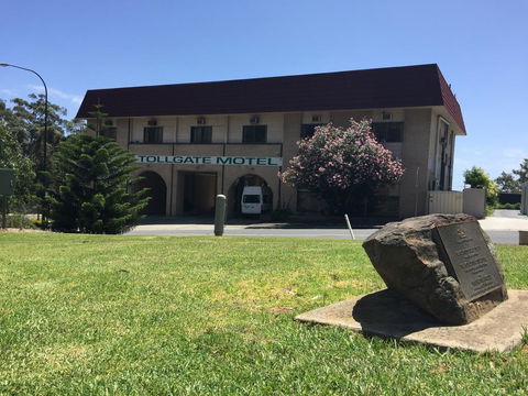 Tollgate Motel - Accommodation Coffs Harbour 1