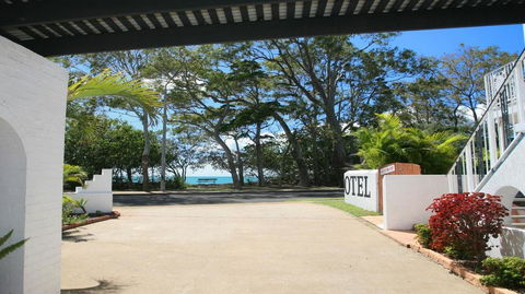 Tower Court Motel - Accommodation Coffs Harbour 2