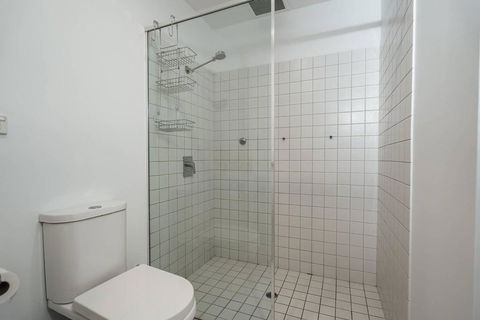 Tropicana On Bent - WiFi - Nespresso Heart Of East End - Accommodation Coffs Harbour 2