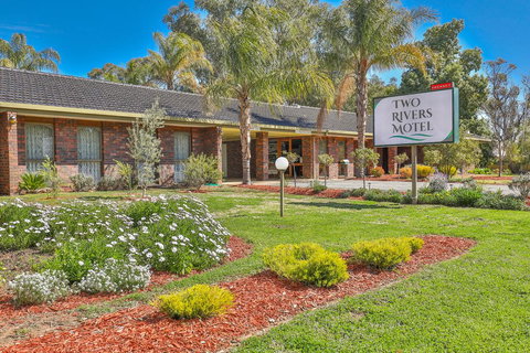 Two Rivers Motel - Accommodation Coffs Harbour 0