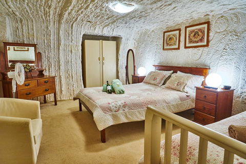 Underground Bed & Breakfast - Accommodation Coffs Harbour 2