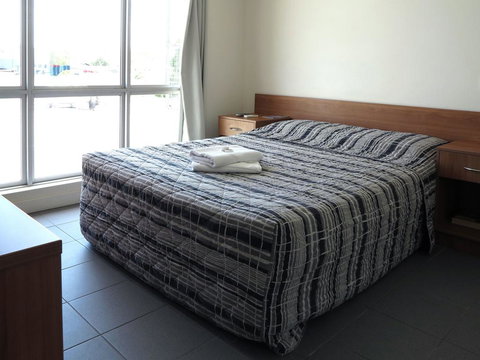 Upper Ross Hotel - Accommodation Coffs Harbour 1