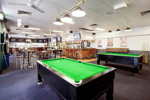 Upper Ross Hotel - Accommodation Coffs Harbour 3