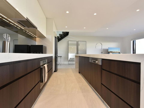 Villa Capri Waterside At Trinity Point - Accommodation Coffs Harbour 2