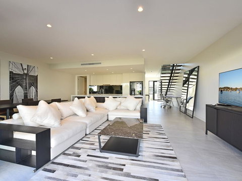 Villa Capri Waterside At Trinity Point - Accommodation Coffs Harbour 1