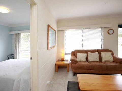 Villa Manyana Unit 25 - Accommodation Coffs Harbour 1