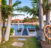 Vista del Mare - 81 Witonga Drive Yamba Family home on water. - Accommodation Coffs Harbour