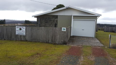 Waratah Falls Holiday Unit - Accommodation Coffs Harbour 1