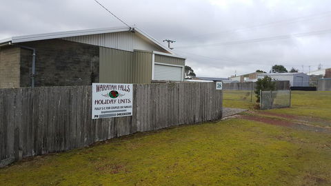 Waratah Falls Holiday Unit - Accommodation Coffs Harbour 2