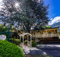 Warburton Lodge - Accommodation Coffs Harbour