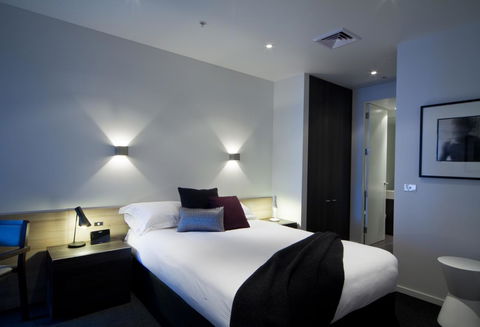 Tyrian Serviced Apartments Fitzroy - Accommodation Coffs Harbour 5