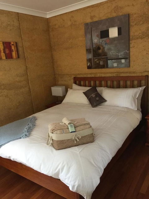 Bundjil Studio - Accommodation Coffs Harbour 9