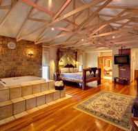 Ditto Daddy's - Accommodation Coffs Harbour