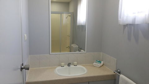 Alex Beach Cabins And Tourist Park - Accommodation Coffs Harbour 2