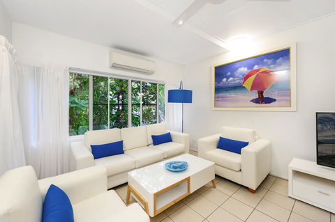 By The Sea Port Douglas - Accommodation Coffs Harbour 0