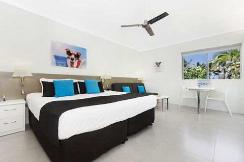 By The Sea Port Douglas - Accommodation Coffs Harbour 15