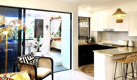 NOMAD - Luxe Apartment - Accommodation Coffs Harbour 23