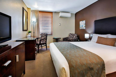 Madison Plaza Townsville - Accommodation Coffs Harbour 2